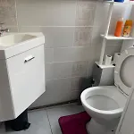 Petite Maison Cosy Au Fond Du Jardin Daire *